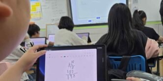 AI for the teacher: 30% of South Korean schools wield digital textbooks