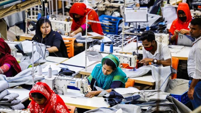 Bangladesh clothes sector hit by trade barriers, internal turmoil