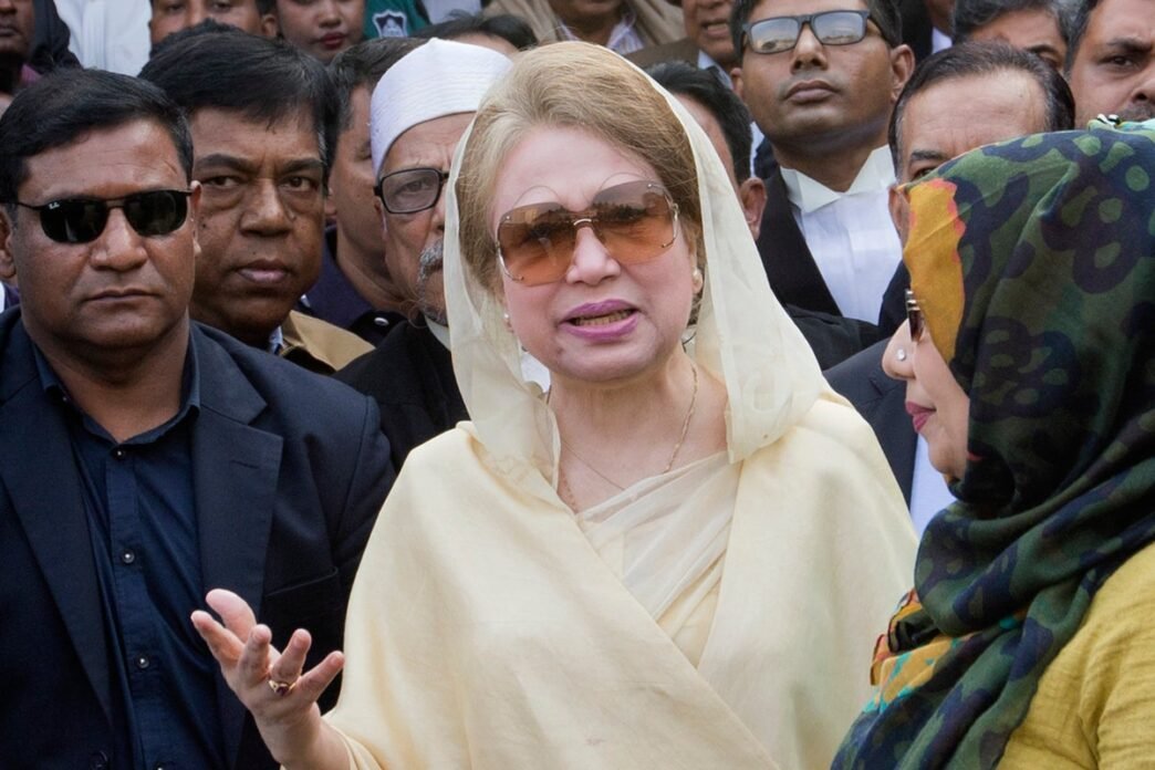 Bangladesh's ex-premier Khaleda Zia returns, adding pressure for elections