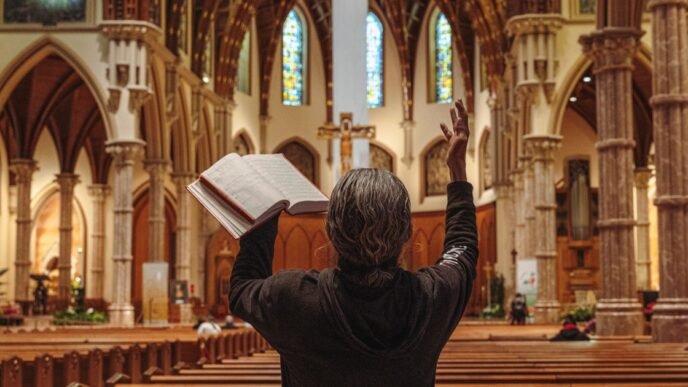 Chicago residents celebrate 'Da Pope' as Leo XIV, formerly Robert Prevost, begins papal duties