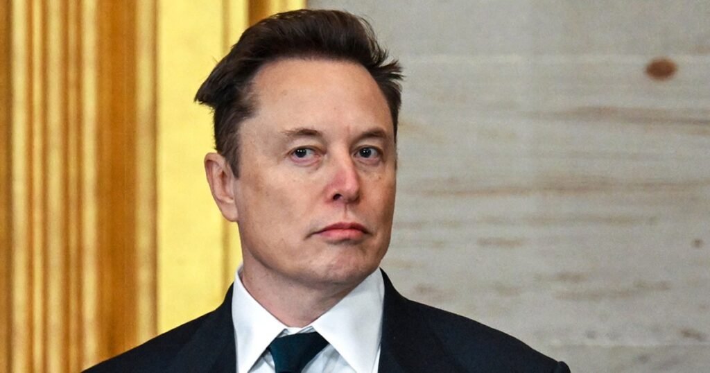 Elon Musk leaves the White House