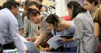 How to land a new job in a 'low firing, low hiring' market, economist says