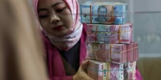 Indonesian central bank cuts policy rate to 5.5% as rupiah stabilizes