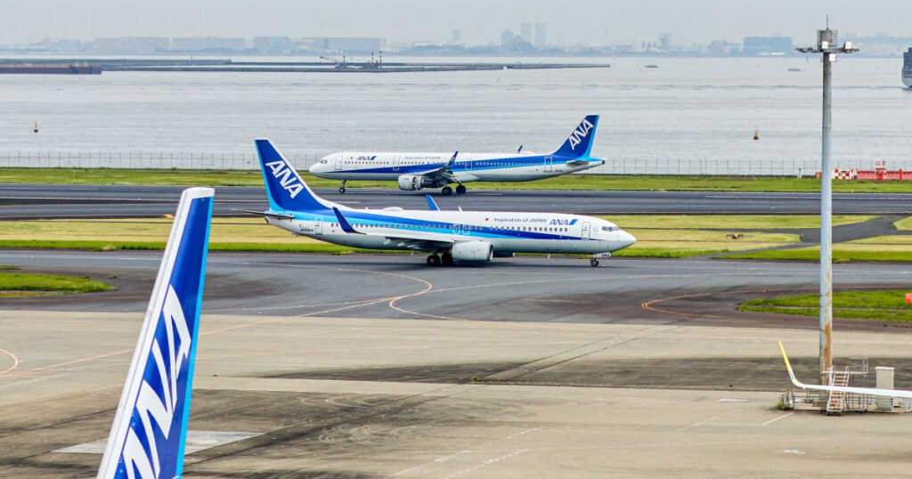 International flight diverted to Seattle after passenger allegedly attempts to open exit midflight