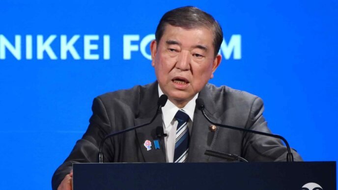 Japanese PM calls for enhanced US security commitment in Asia