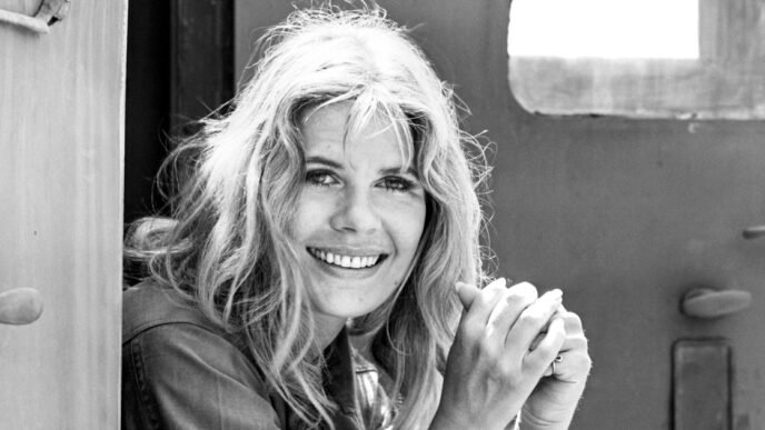 Loretta Swit, the Emmy-winning 'M*A*S*H' actress, dies at 87