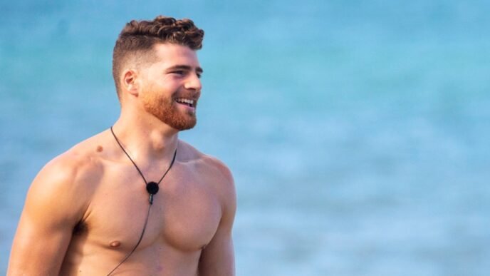 'Love Island' contestant Cashel Barnett charged with domestic violence in Utah