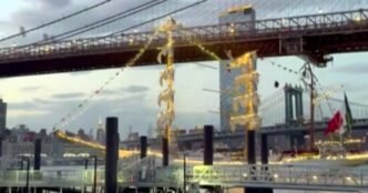 Mexican naval ship slams into Brooklyn Bridge leaving 2 dead