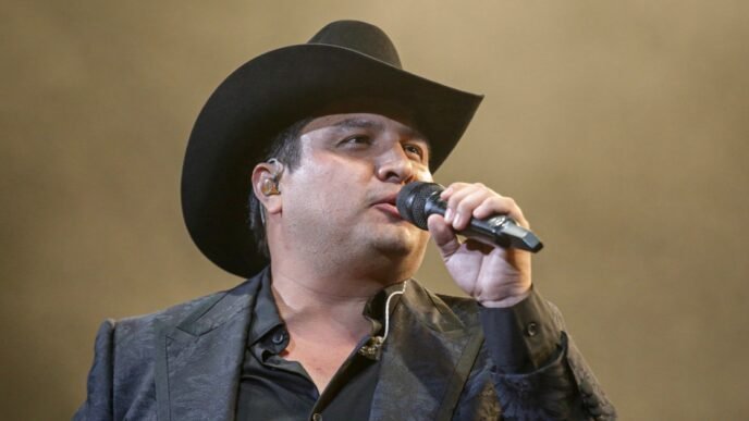 Mexican singer Julión Álvarez postpones concert after he says work visas were canceled