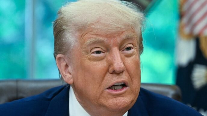 Officials from US and China head to Geneva for trade war talks