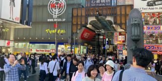 Osaka beats out Tokyo to draw record Chinese tourists on Expo boom