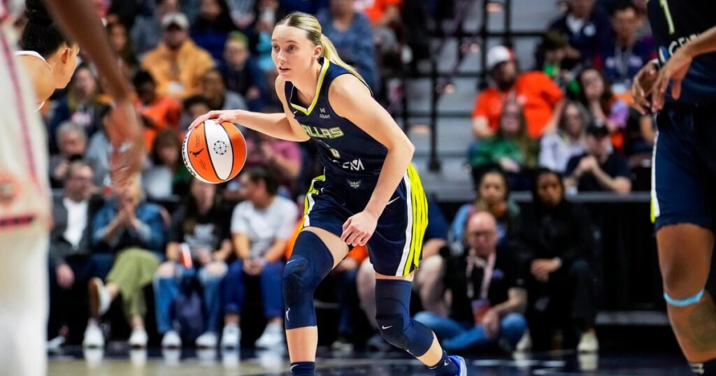 Paige Bueckers gets first win as a pro in return to Connecticut