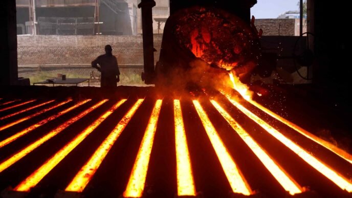 Pakistan, Russia to rebuild steel plant Soviets operated until 1992