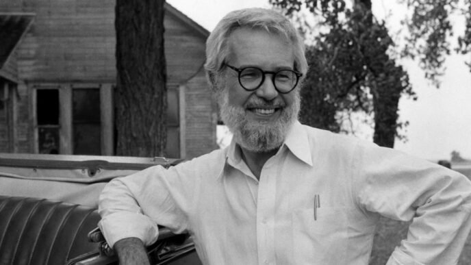Robert Benton, Oscar-winning filmmaker of ‘Kramer vs. Kramer,’ dies at 92
