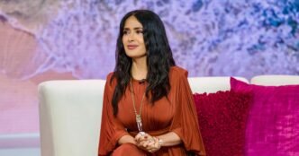 Salma Hayek recalls overcoming 'imposter syndrome' before SI Swimsuit cover shoot