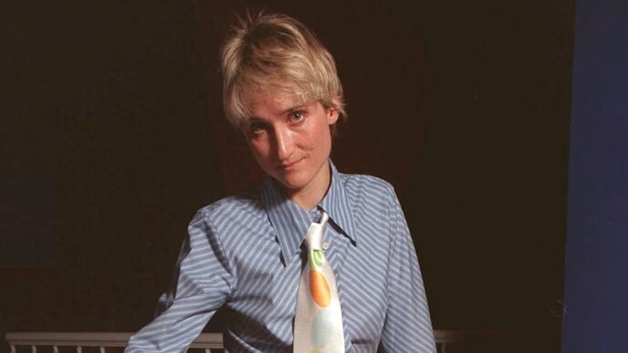 Singer Jill Sobule, known for 'I Kissed a Girl,' dies in house fire