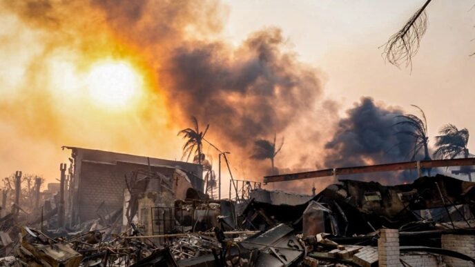 Smoke from climate-fueled wildfires contributed to thousands of US deaths, study says