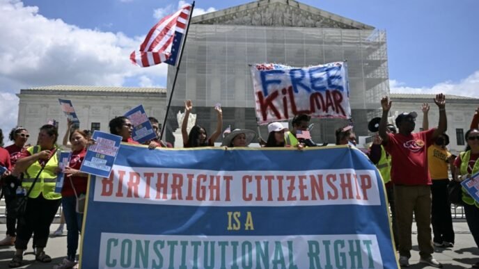 Supreme Court hears arguments over Trump's challenge to birthright citizenship
