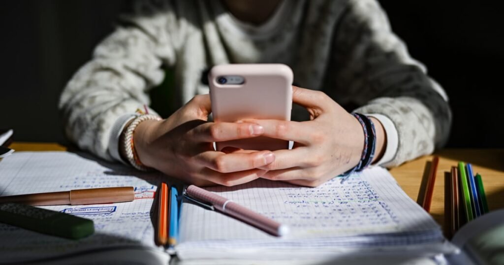 Texas moves forward with expansive social media ban for minors, reigniting debate over platform restrictions