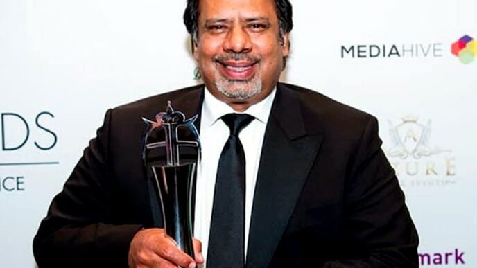 The Inspiring "Miracle" behind Jahangir Khan's success