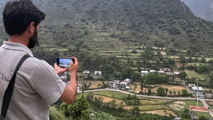 Tourist hotspot deserted amid threat of India-Pakistan war