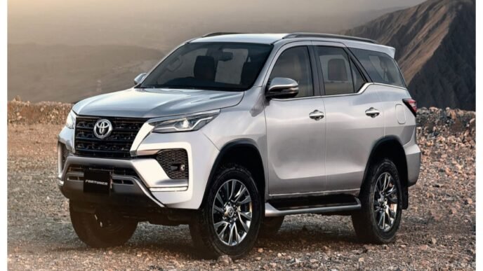 Toyota Fortuner latest price & specifications in Pakistan for May 2025