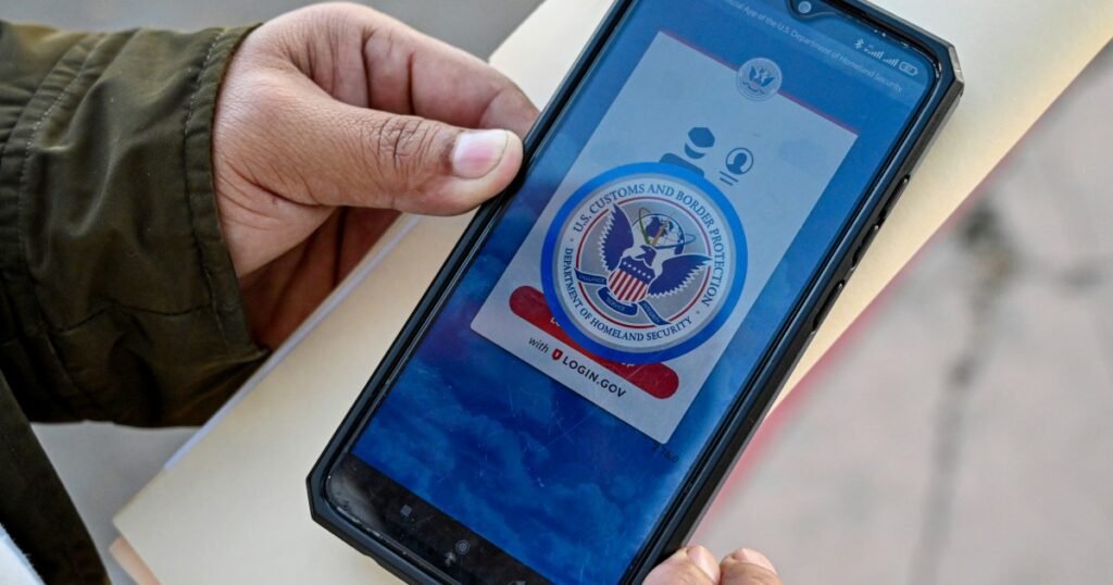Trump administration to pay $1,000 to undocumented immigrants who self-deport