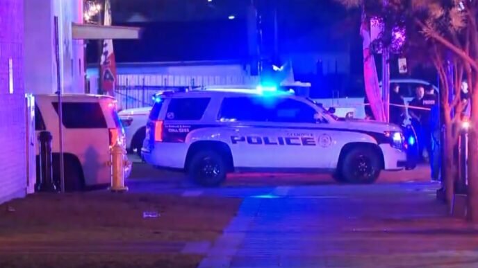 Up to 9 people shot at a restaurant in Glendale, Arizona, police say