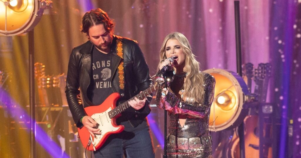 Watch Jessica Simpson perform on TV for the 1st time in 15 years during ‘American Idol’ finale