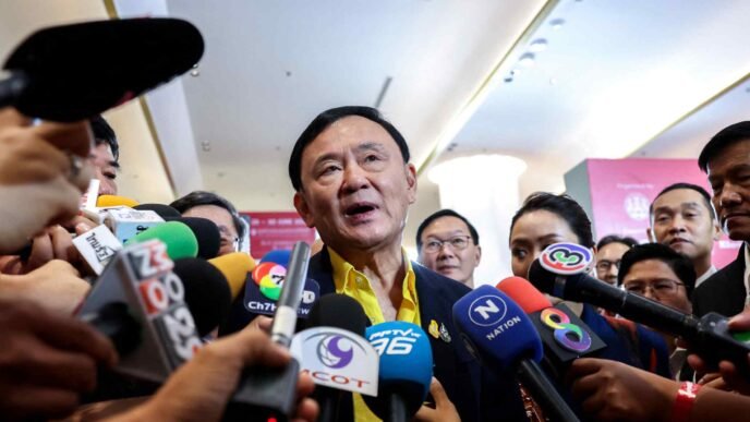 Apple conference, Thaksin court case, Tokyo campaign starts