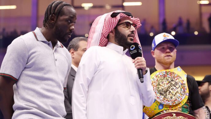 Canelo Alvarez and Terence Crawford to fight in Las Vegas for unified super middleweight title