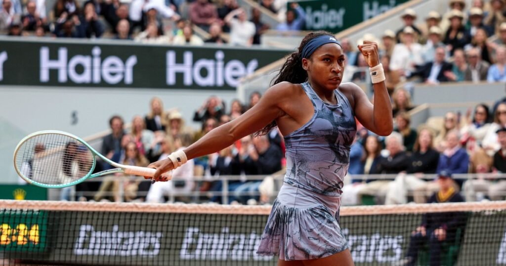 Coco Gauff defeats top-ranked Aryna Sabalenka in 3 sets to win her first French Open title