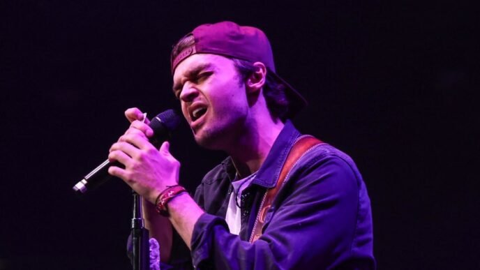 Country singer Conner Smith fatally strikes 77-year-old woman with his truck in crosswalk, police say