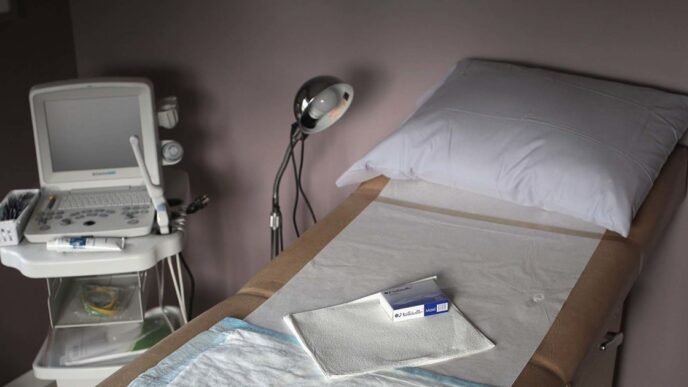 Crisis pregnancy centers told to avoid ultrasounds for suspected ectopic pregnancies