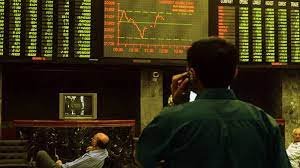 Decline in Pakistan Stock Exchange, index drops by 715 points