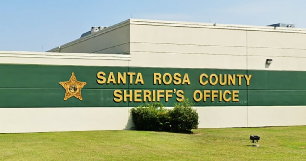 Florida woman held captive is rescued after restaurant worker finds note begging for help
