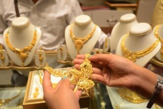 Gold prices see sharp increase in global and local markets