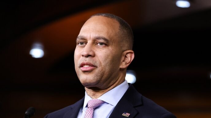 Hakeem Jeffries pushes Democrats to flood the zone in opposition to Trump