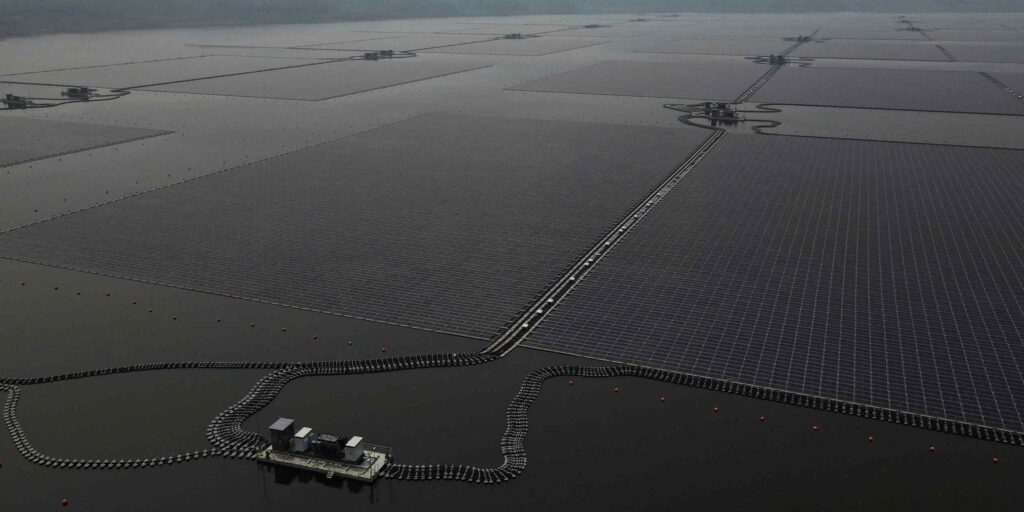Indonesia, Singapore sign cross-border green power deal