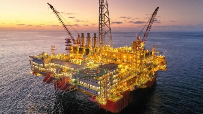 Iran tensions push up energy, defense stocks in Japan while yen falls