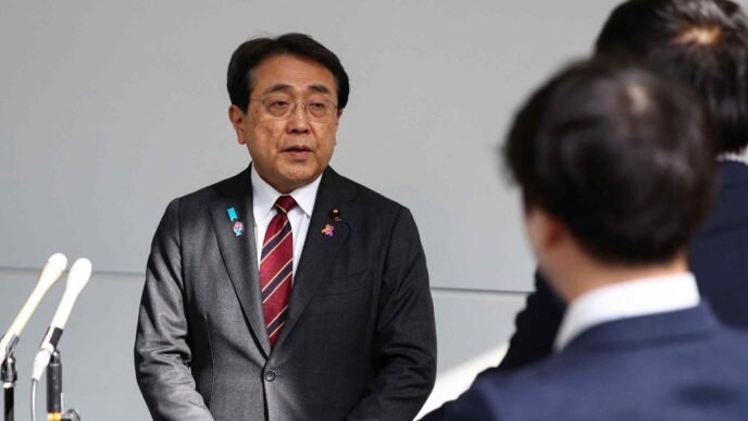 Japan-US tariff deal 'unlikely' before G7 summit: Tokyo negotiator