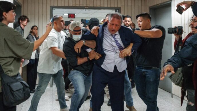 New York City Comptroller Brad Lander detained by ICE, his mayoral campaign said