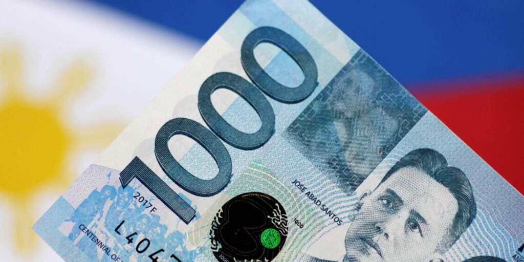 Philippines cuts rates in bid to boost economic growth