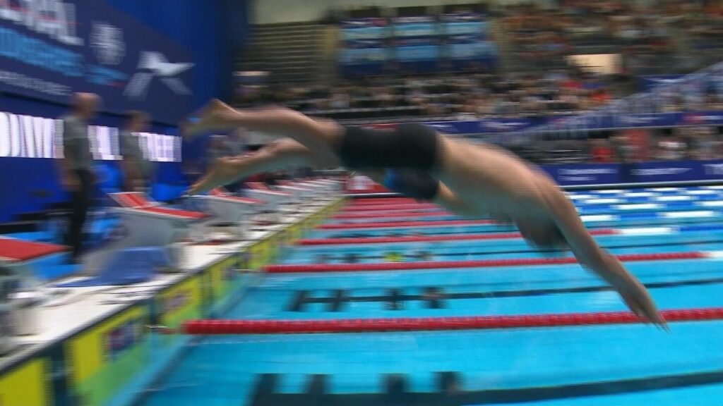 Shaine Casas holds off Carson Foster in men's 200m individual medley