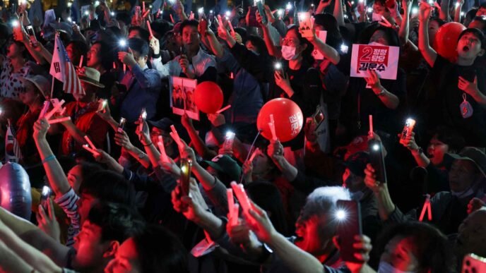 South Korea election live: Kim Moon-soo concedes