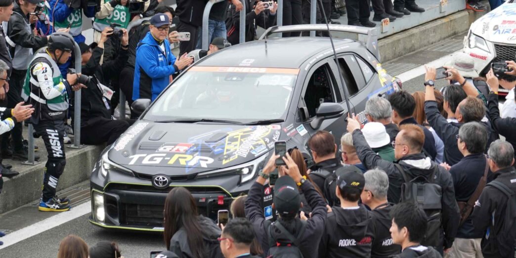 Toyota's liquid hydrogen powered car completes first endurance race