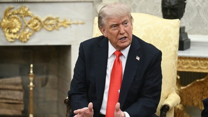 Trump hosts roundtable at White House with Fraternal Order of Police