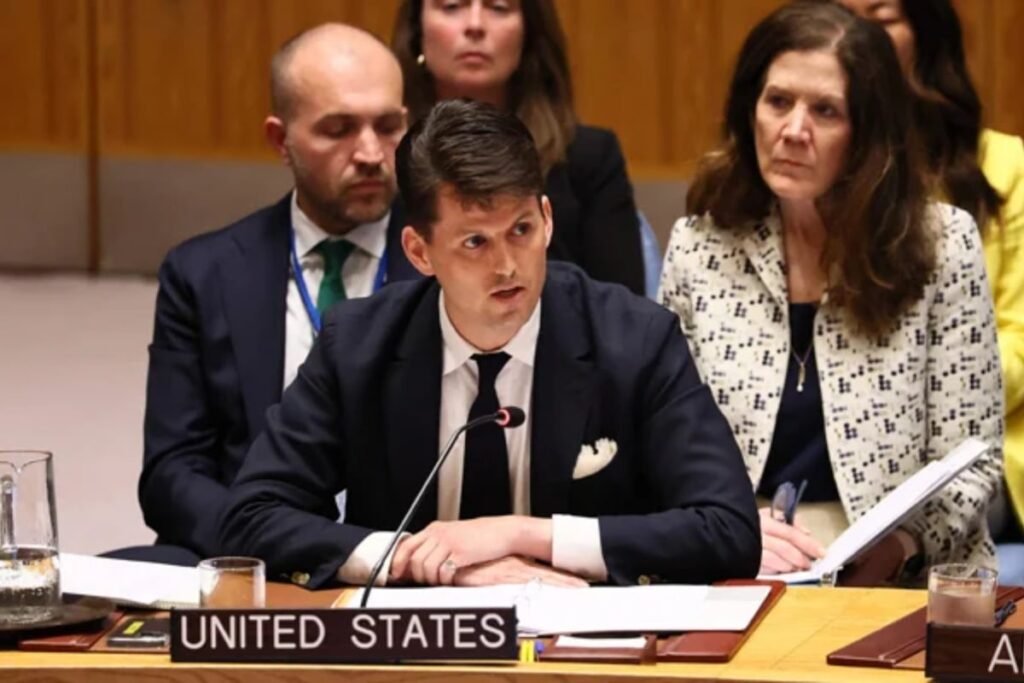 US warns Iran of consequences for targeting Americans and bases