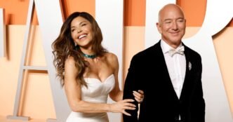Venetians protest Amazon founder's grandiose wedding plan