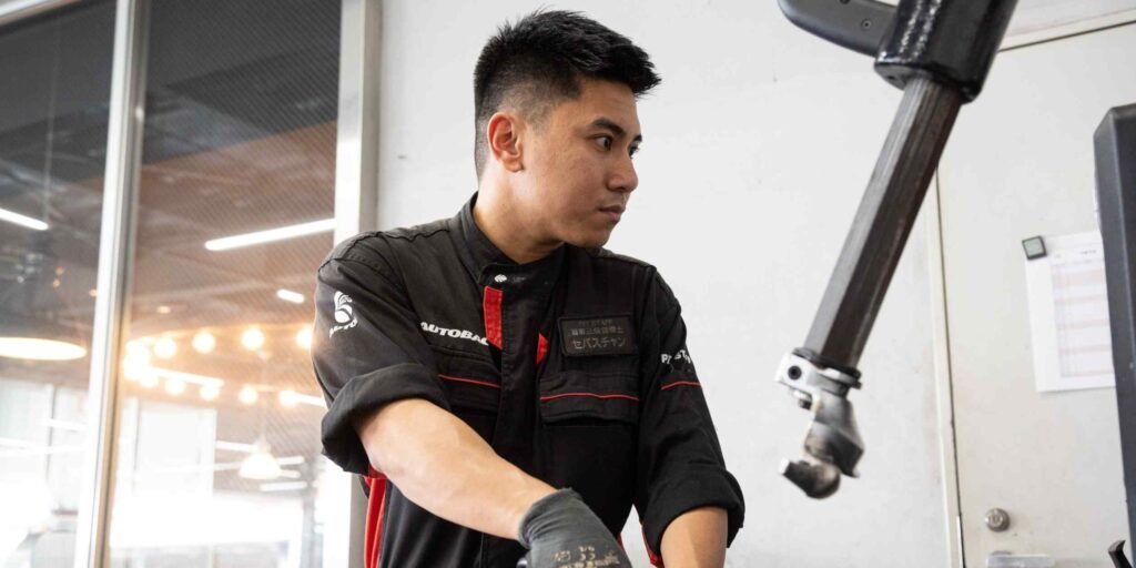 Autobacs helps foreign auto mechanics obtain licenses in Japan